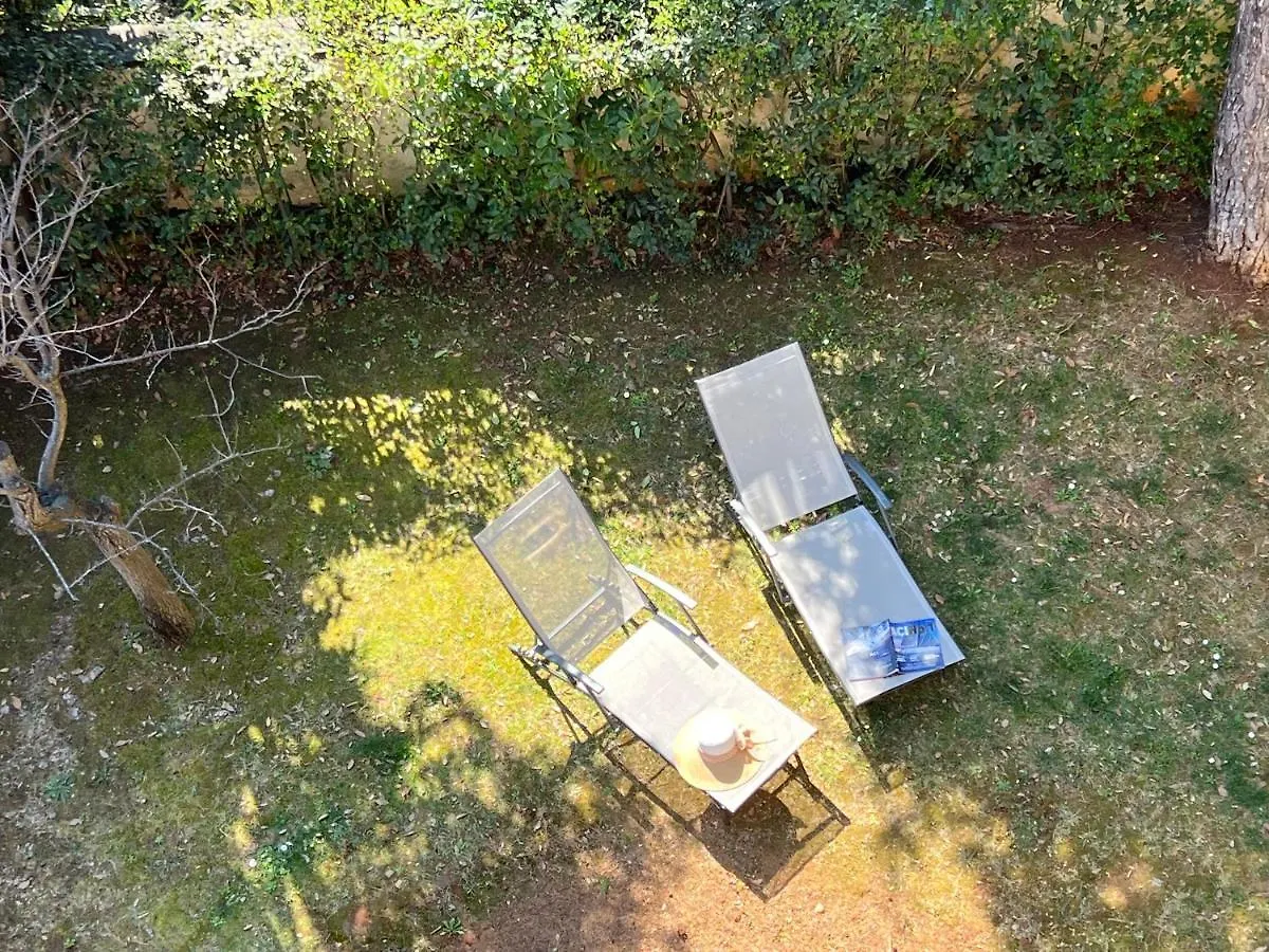 Villa Adriana & Peppino Pjescana Uvala Apartment